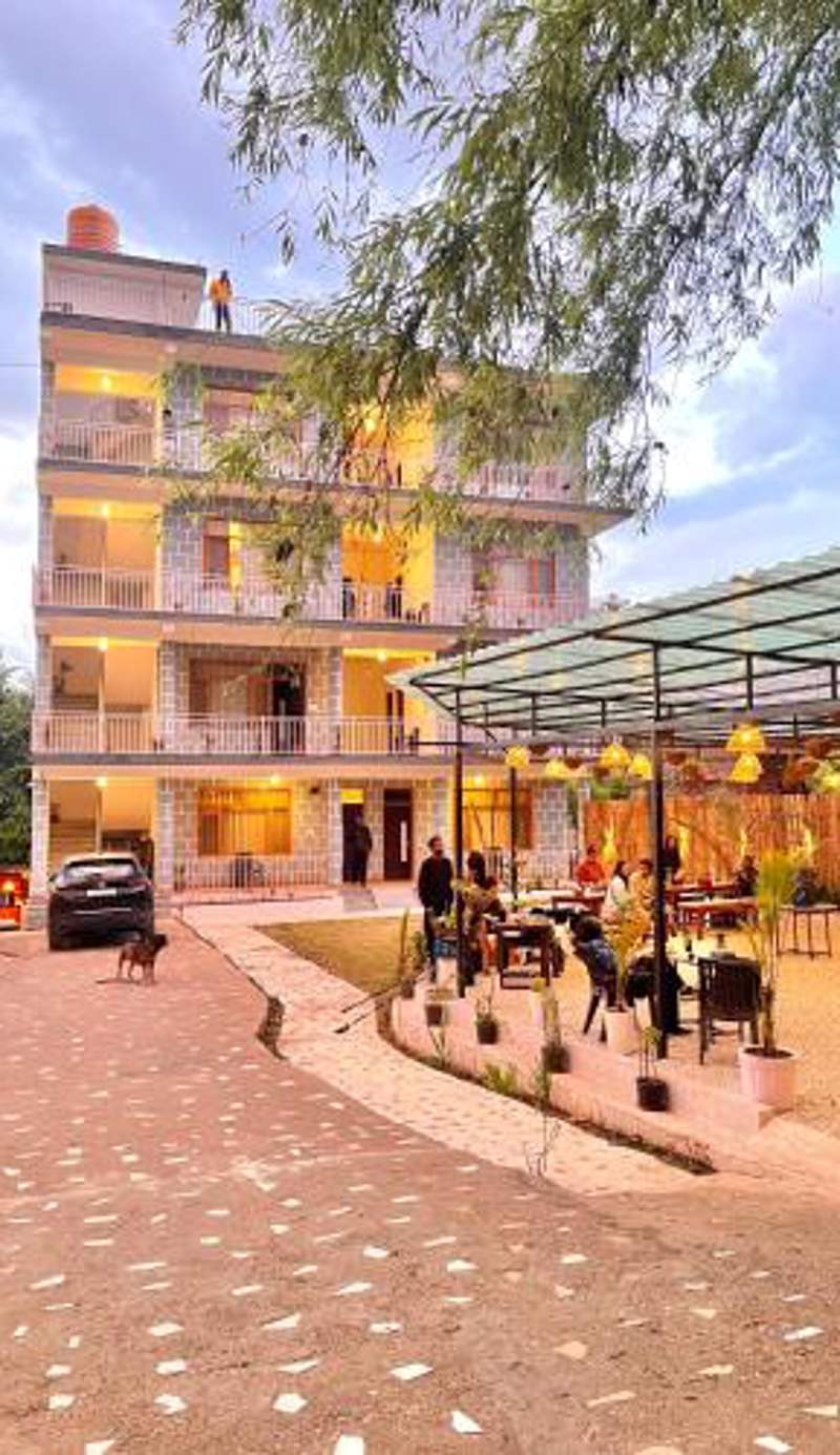 TLO - The Life Outdoor, Bir Billing
