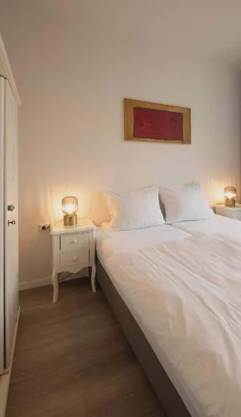 JayBnB - Apartment direkt am Hafen mit Terrasse und UHD TV