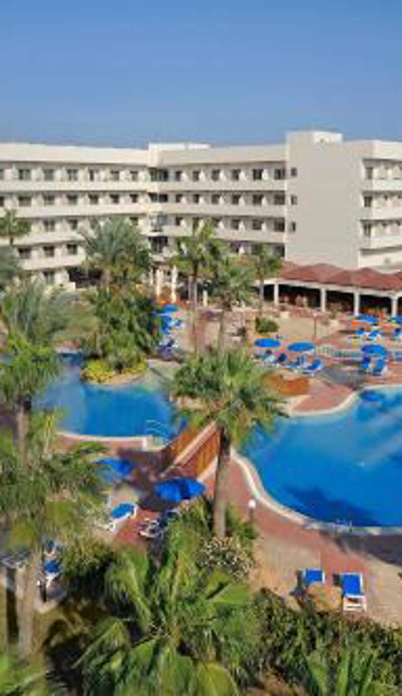 Nissiana Hotel & Bungalows
