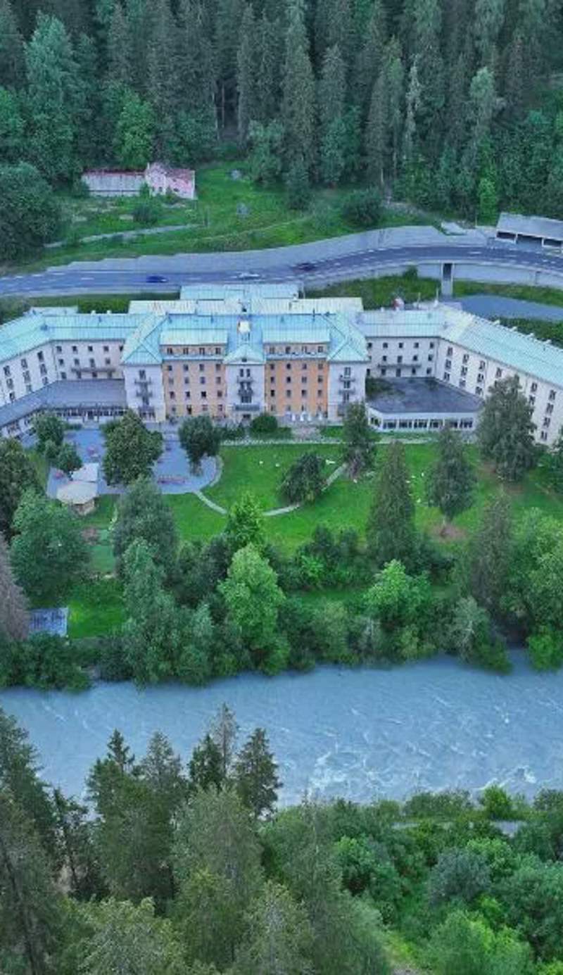 Scuol Palace - Culture, Nature & Health