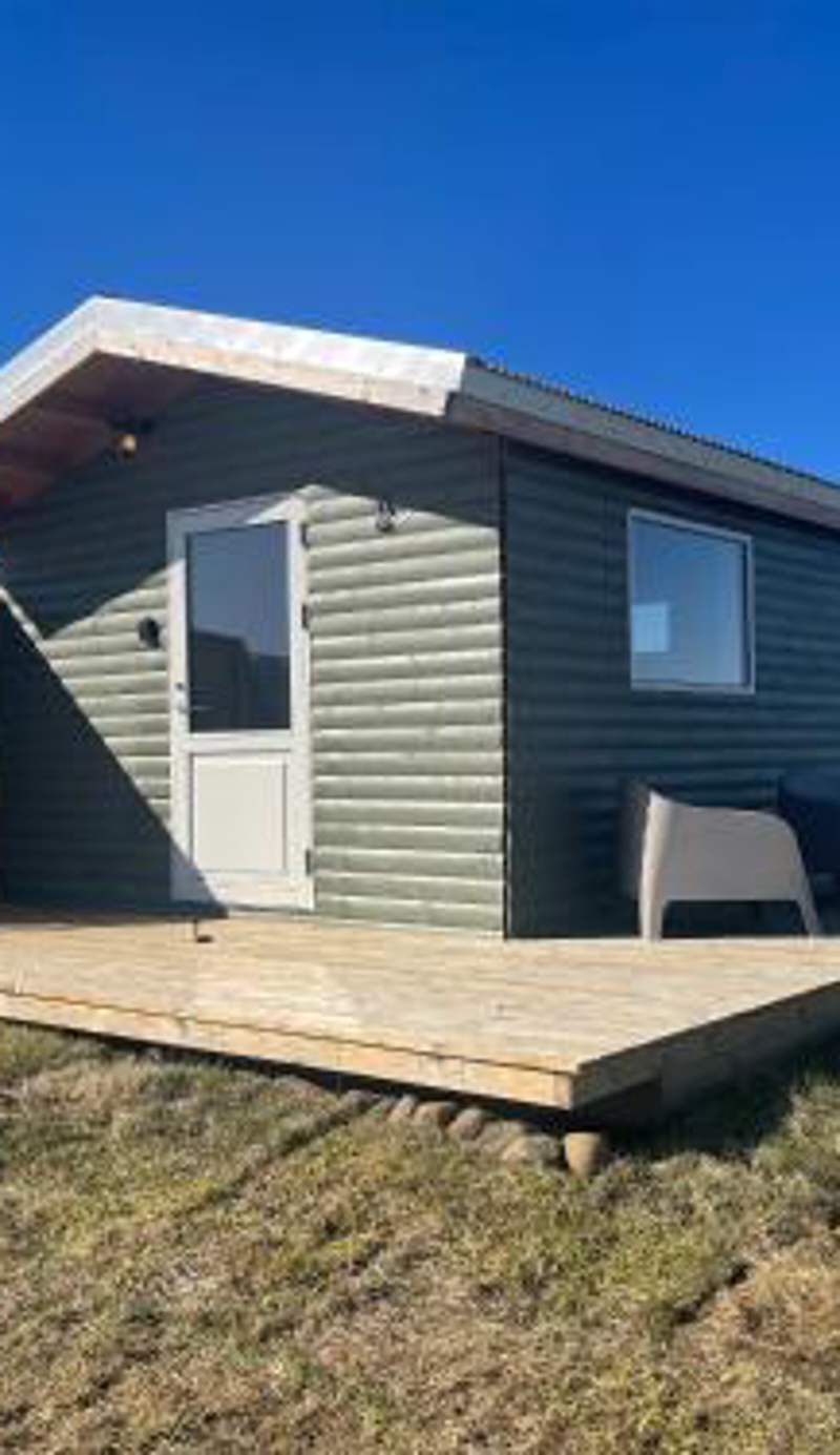 Smabot - riverside cottage