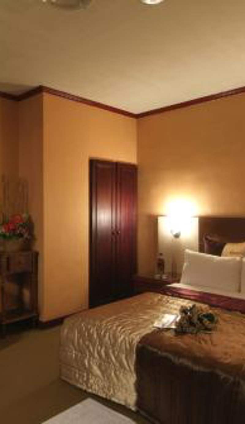 Golden Swallow Hotel