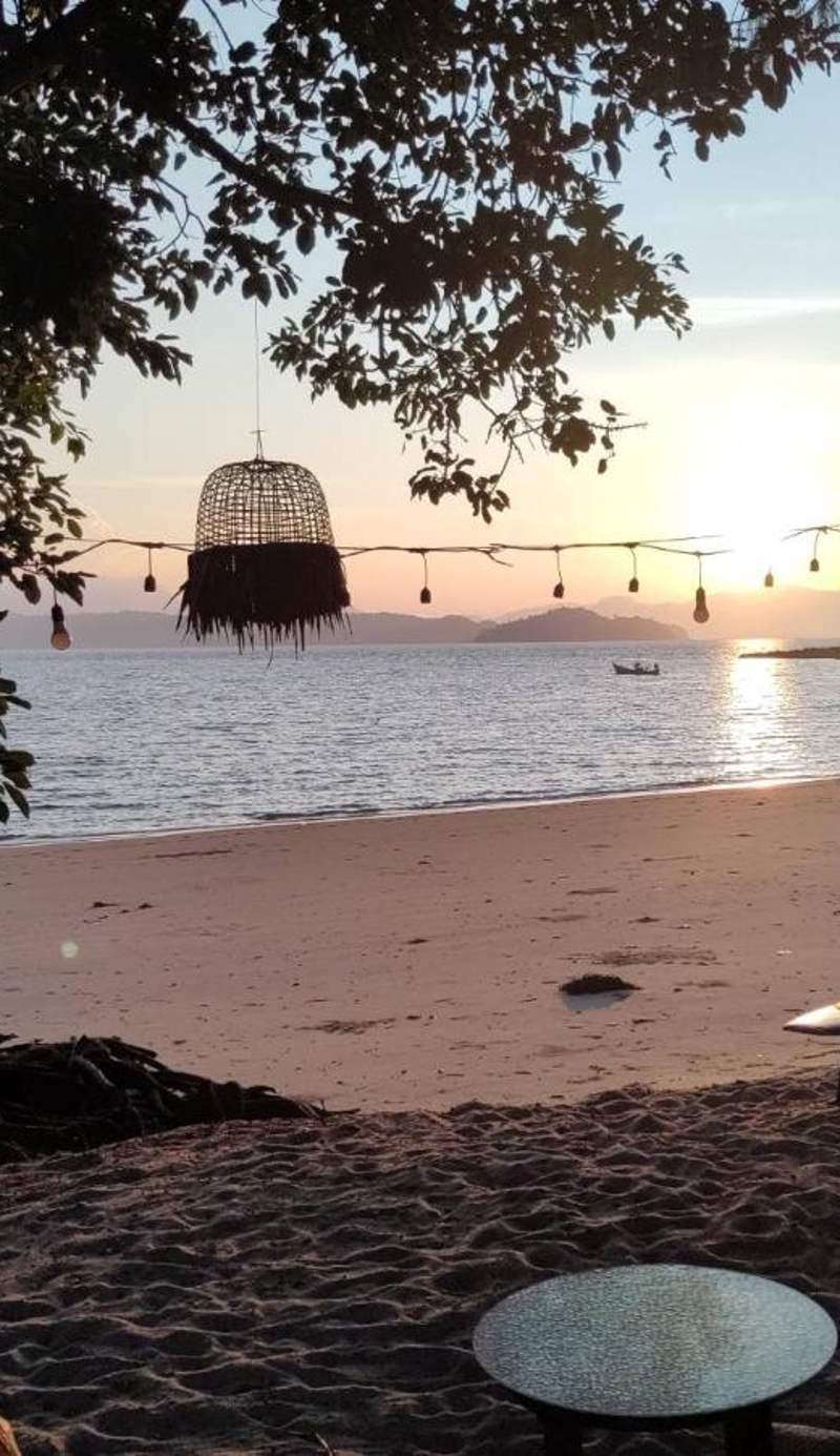 Sabai Sabai Beach Bungalows