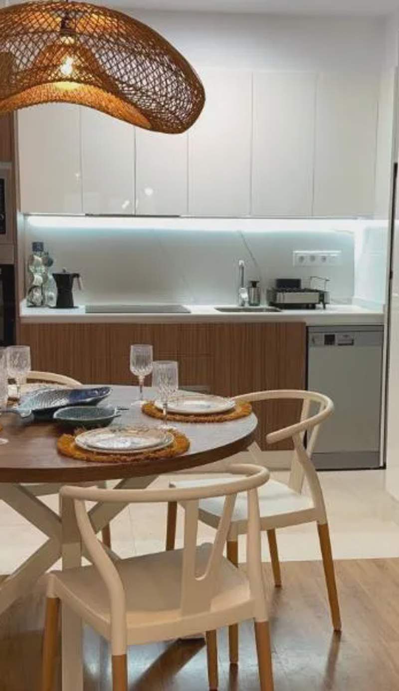 Piso con AC, piscina y pista de pádel y tenis en Águilas
