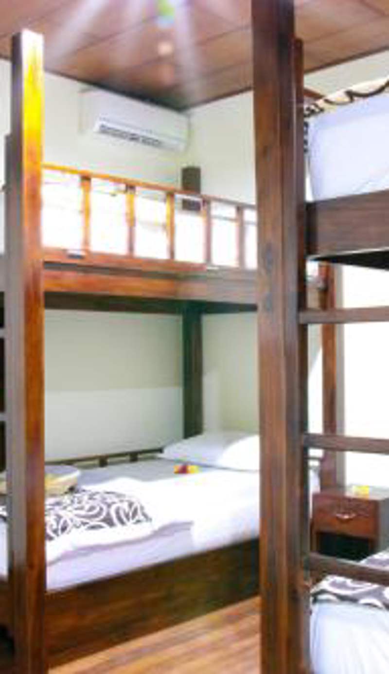 Medal Jaya Hostel & Room