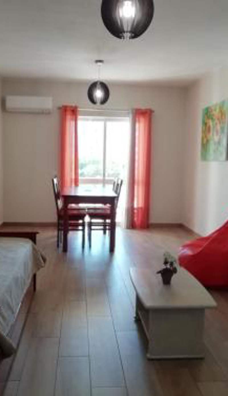 Apartamento laranja