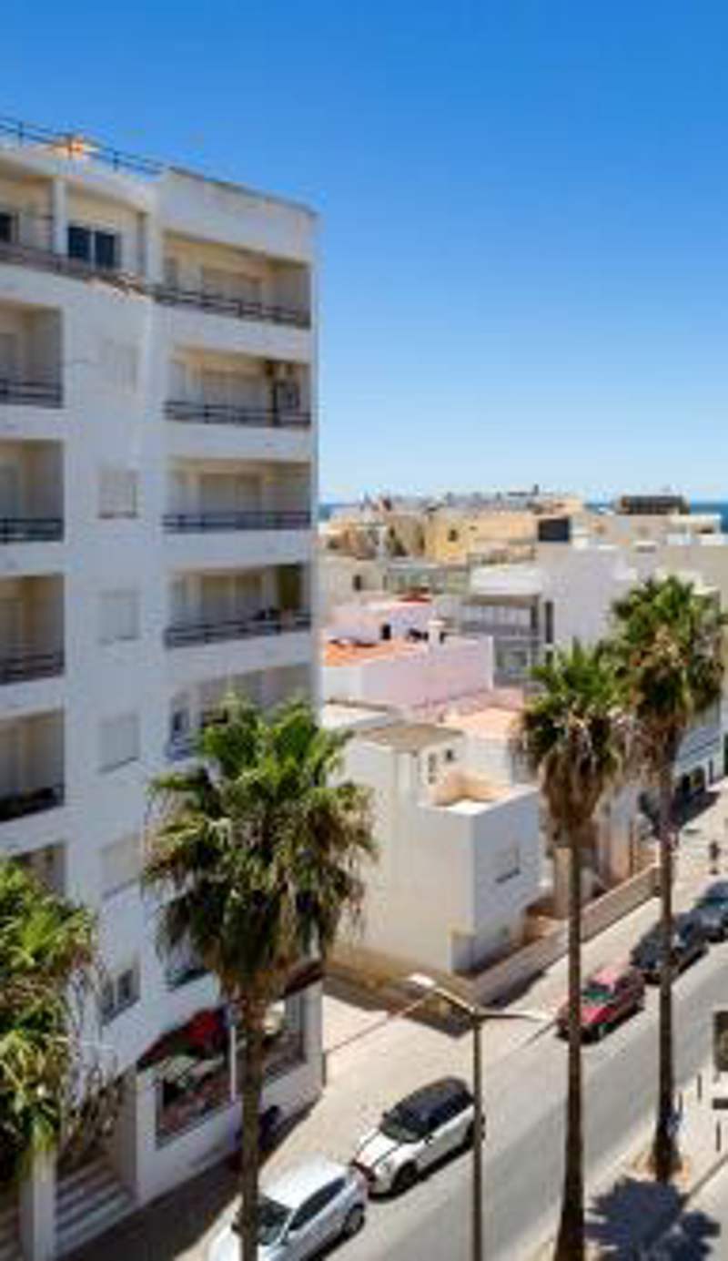 1BR Infante Flat in Quarteira by LovelyStay