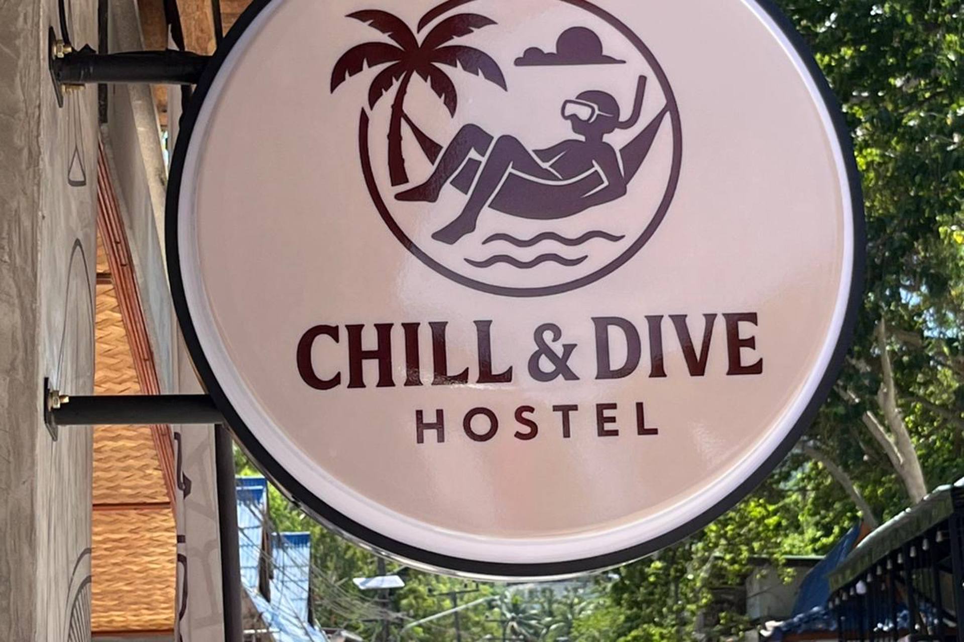 chill&dive hostel