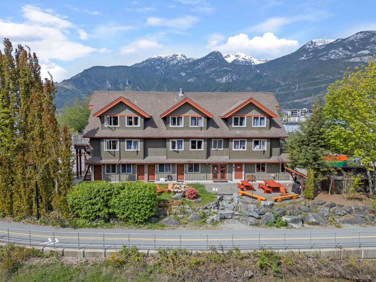 Squamish Adventure Inn photo 2