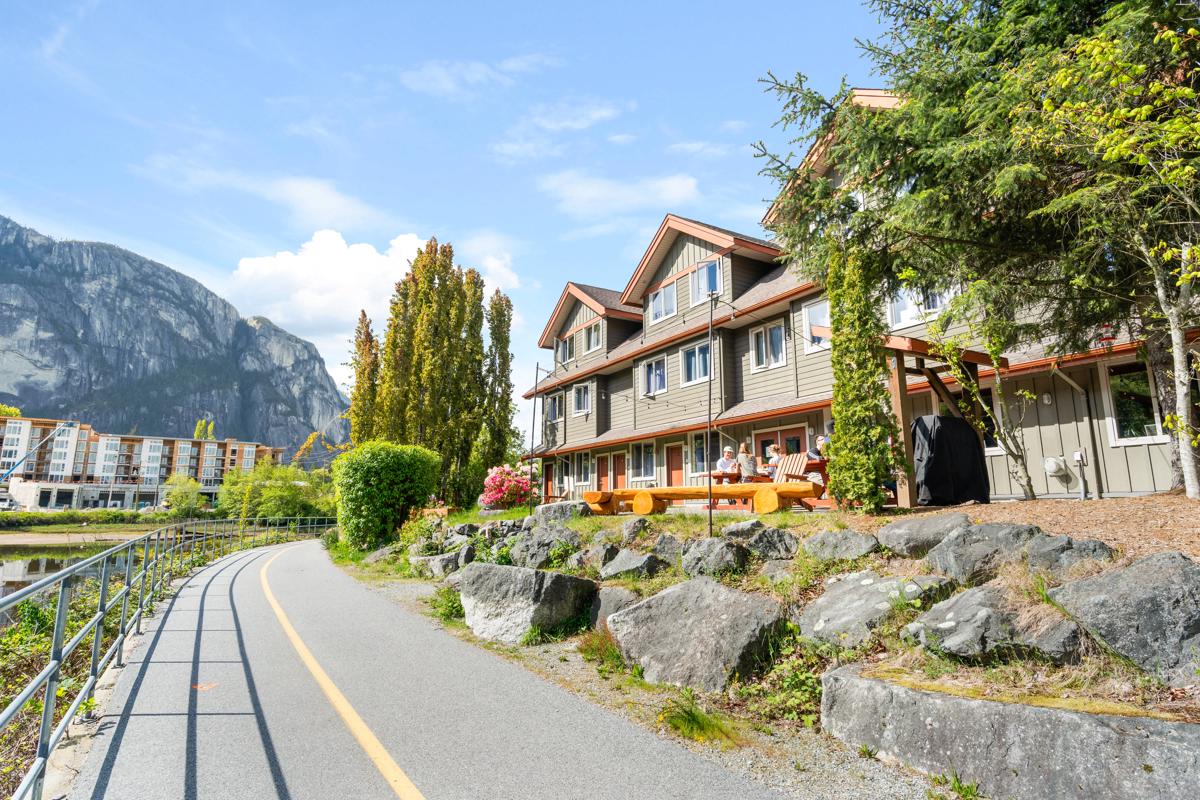 Squamish Adventure Inn photo 3