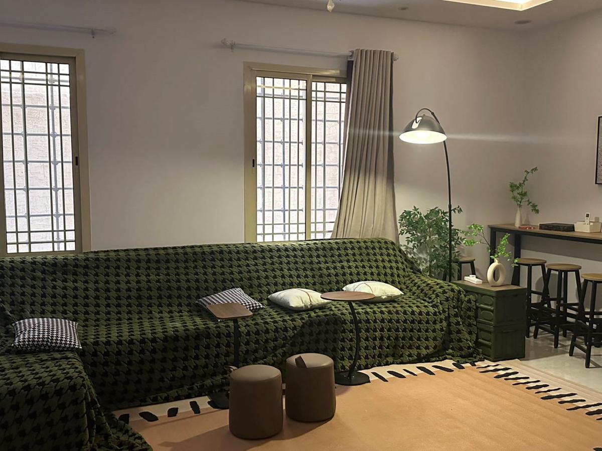 Ween Hostel photo 2