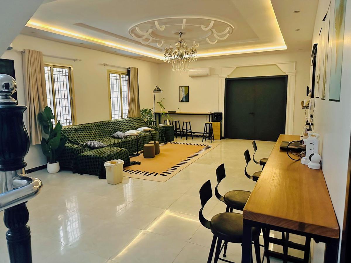 Ween Hostel photo 4