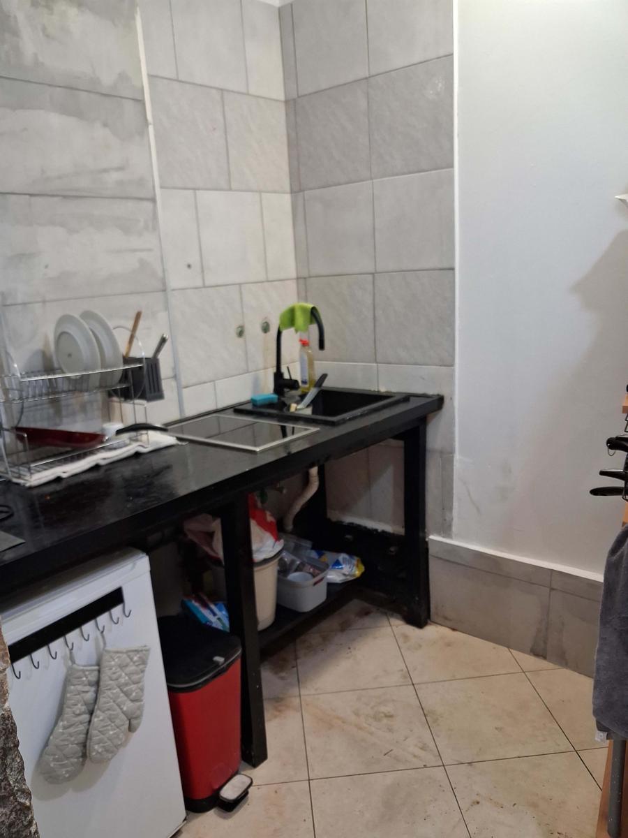 Empire Hostel photo 4