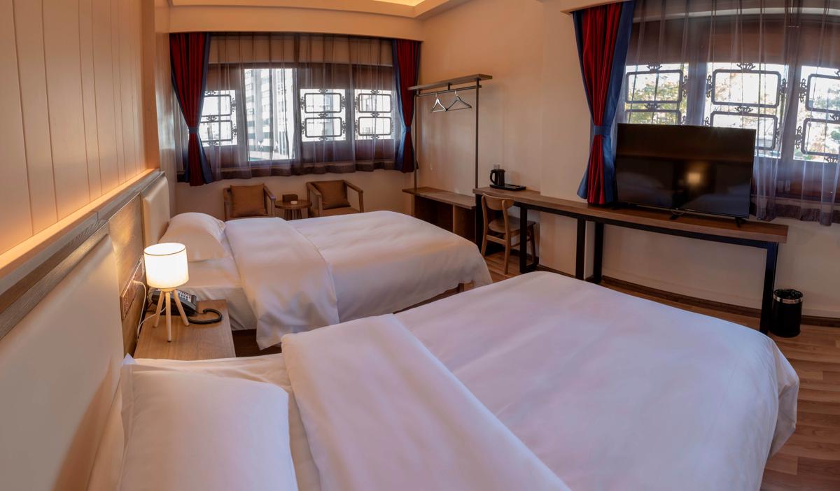 The Hump Route Hostel photo 4