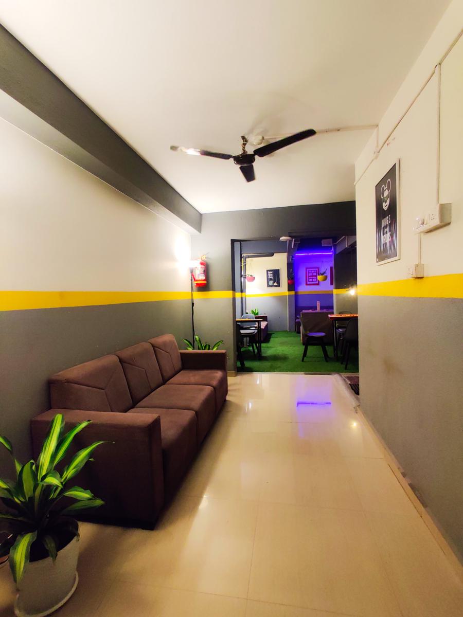 Procida Hostel by Zero Jhanjhat Homes photo 4