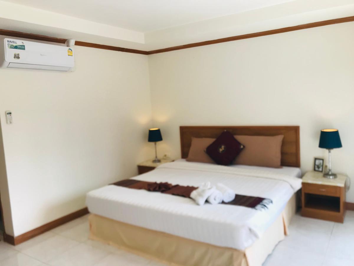 Global Hotel Beach View photo 3