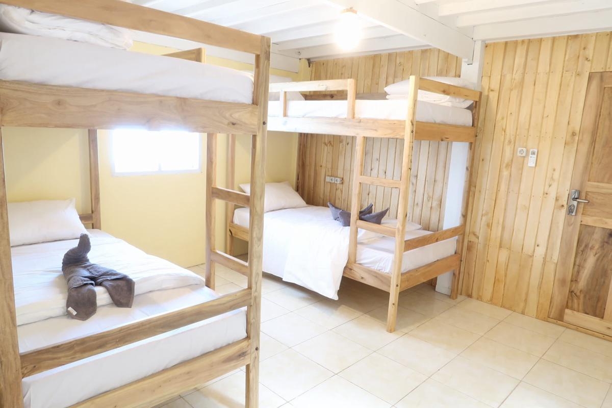 Phinisi Hostel Bira photo 3