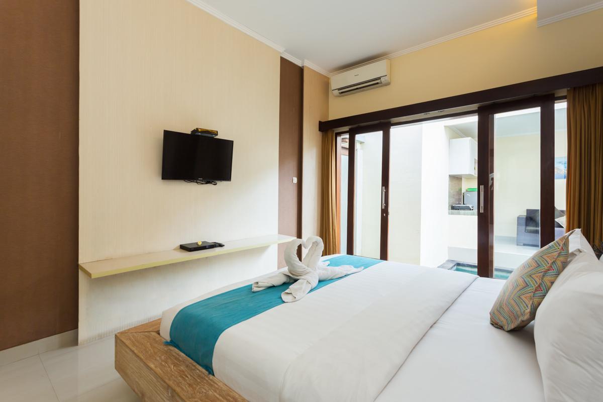 Karana Villa photo 2