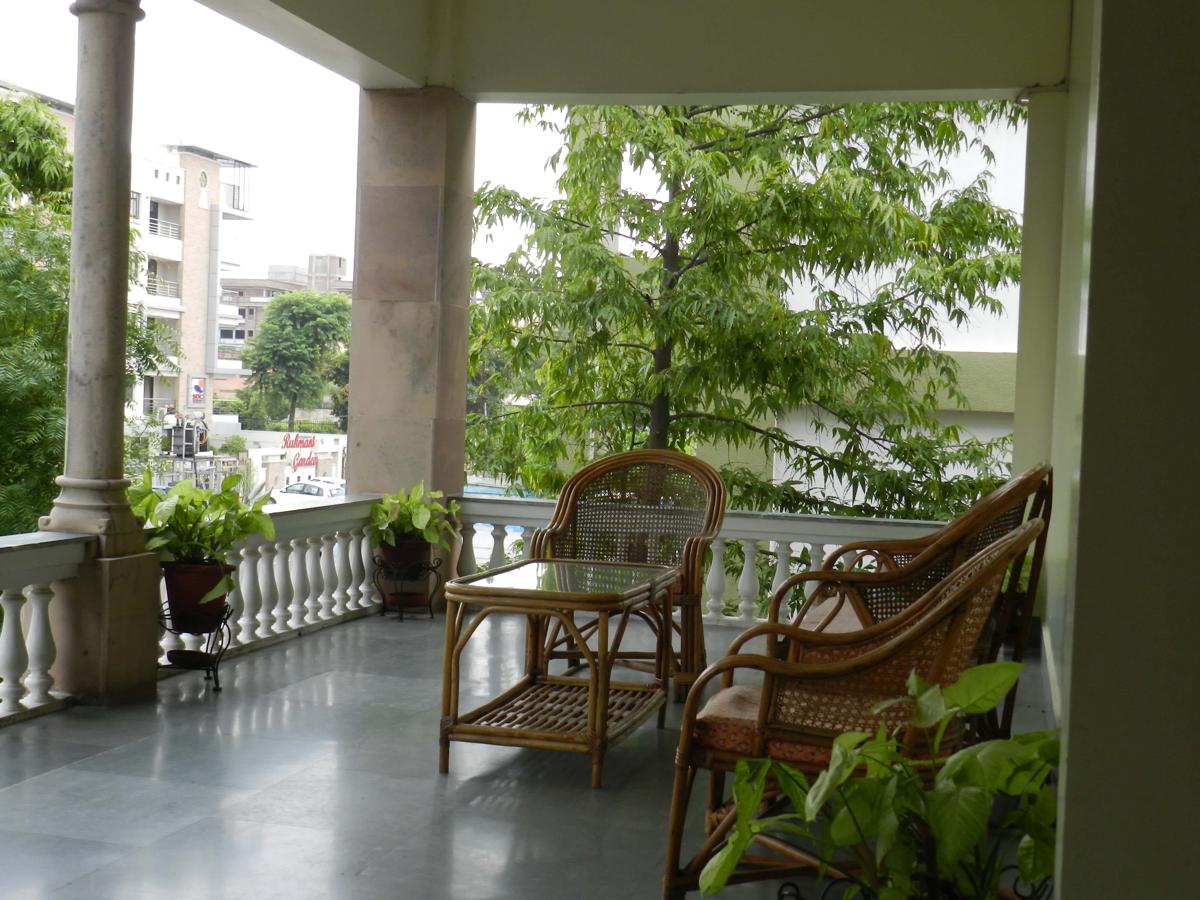 Tara Niwas photo 3