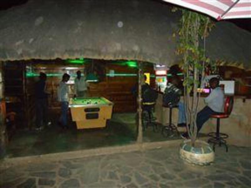 Flintstones Backpackers photo 1