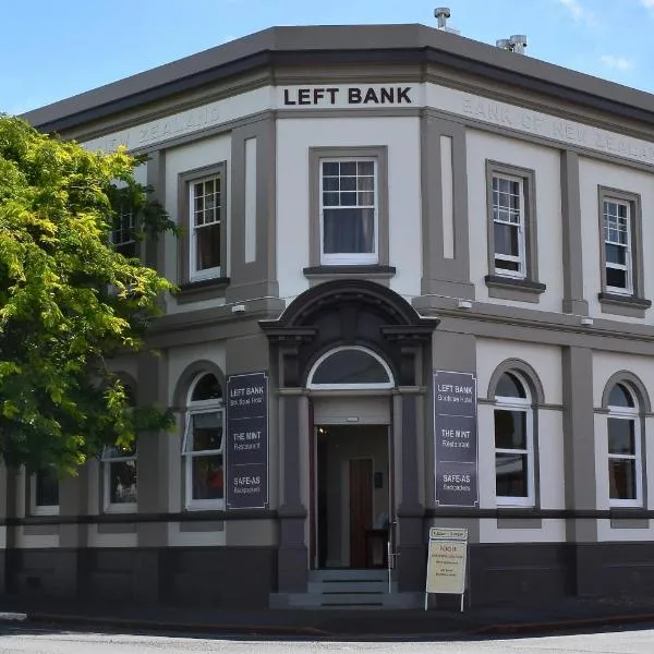 Left Bank photo 5