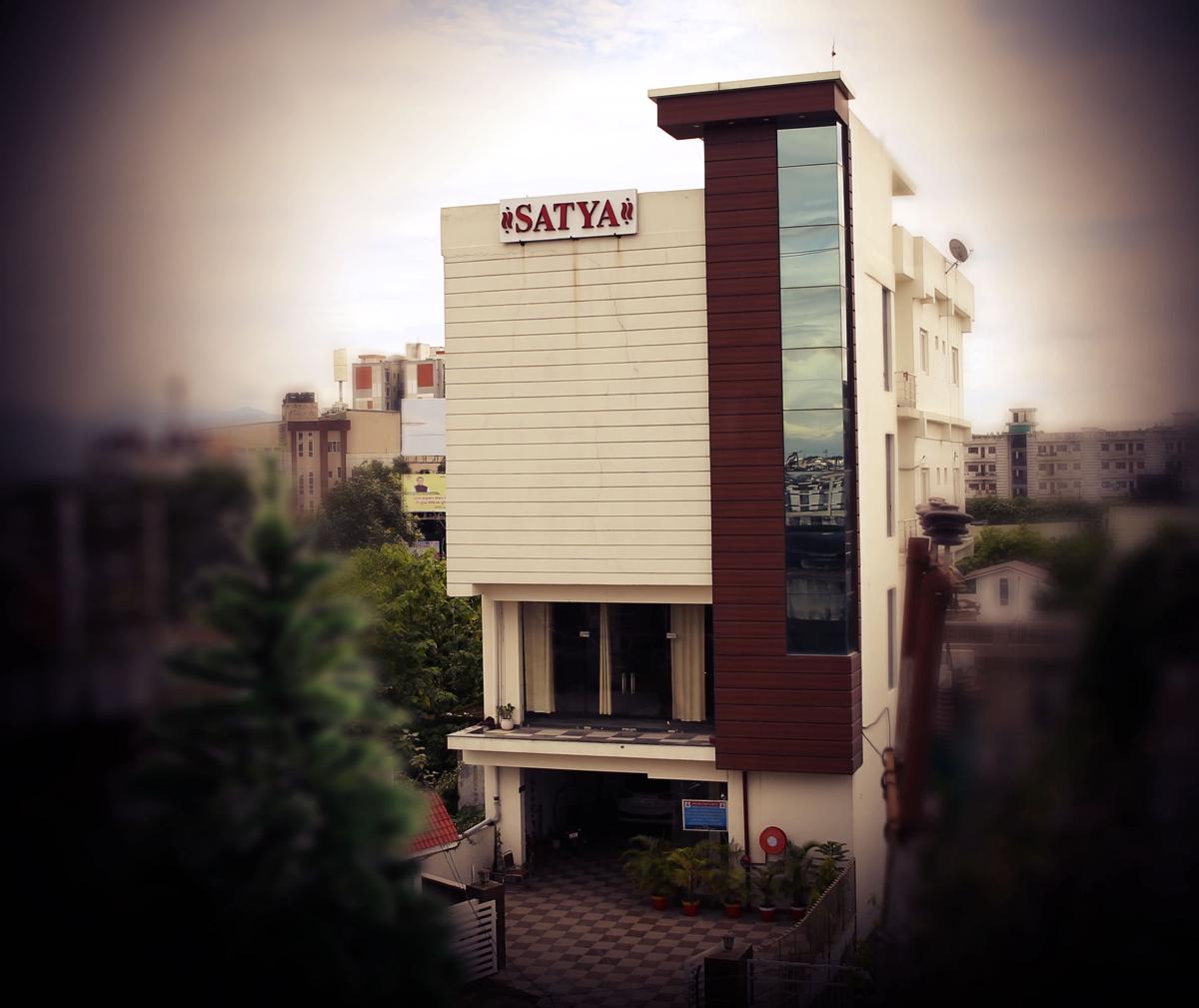 Hotel Satya photo 1