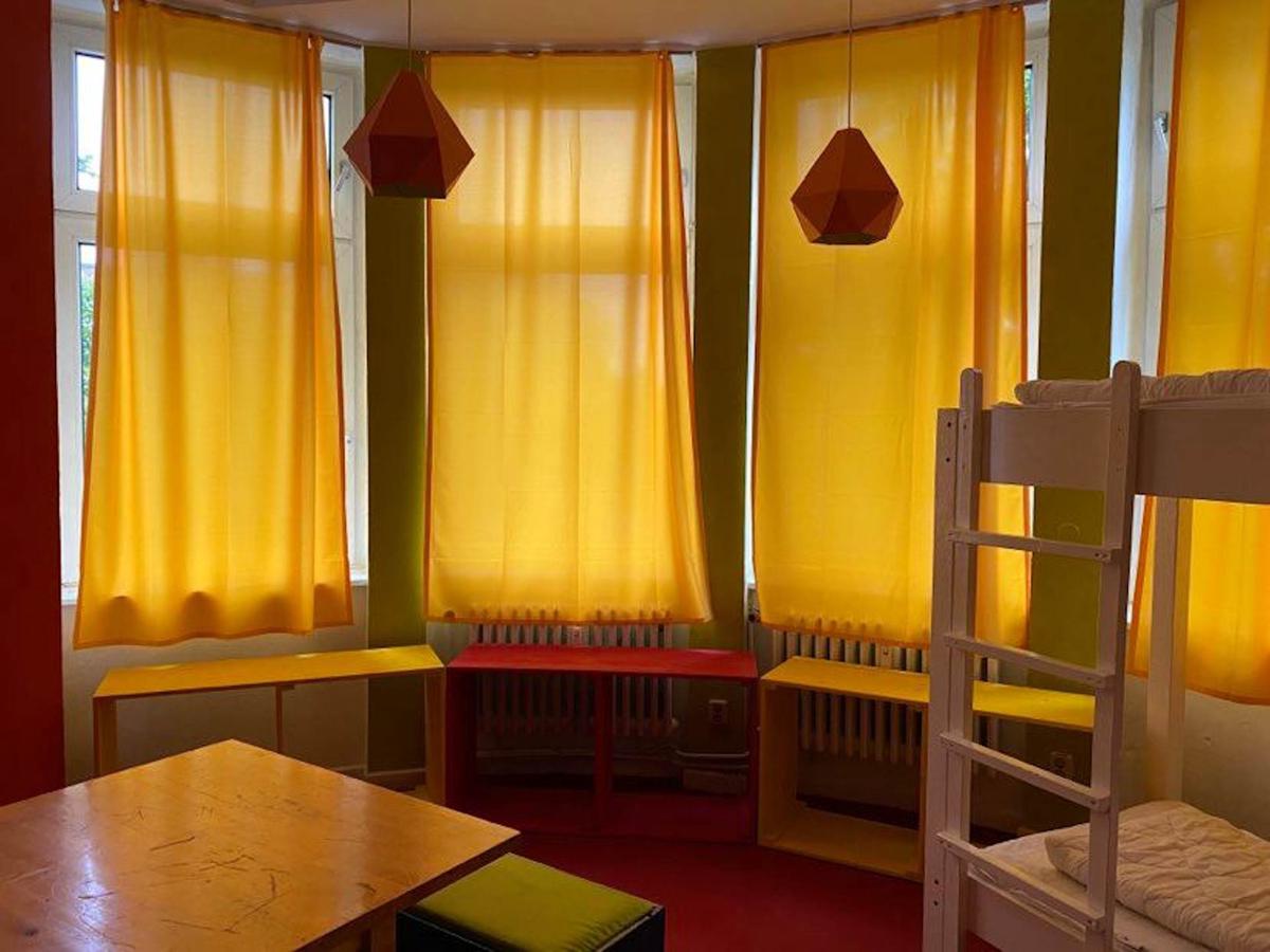 Instant Sleep Backpacker Hostel photo 3