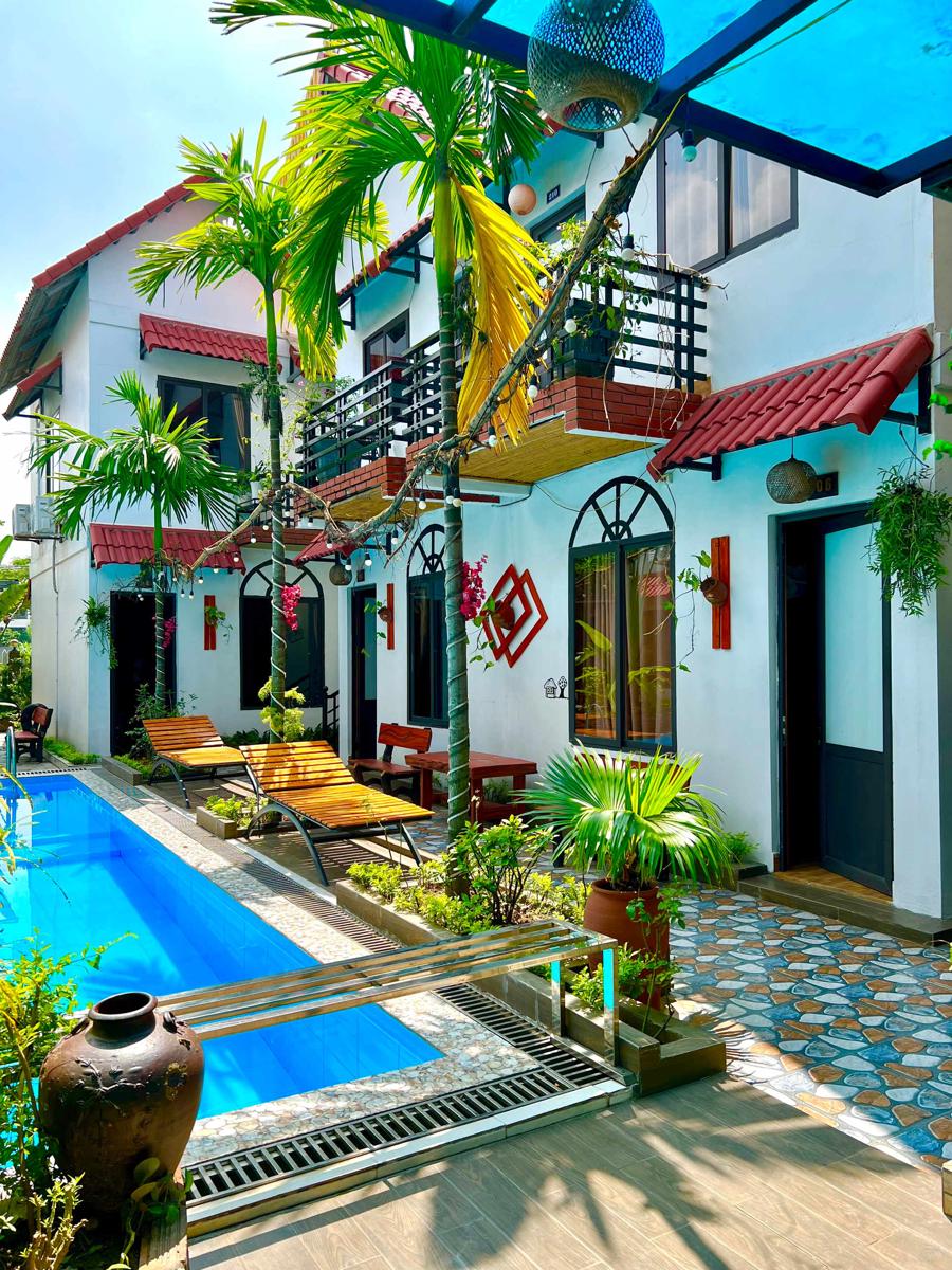 The Pineapple House photo 4