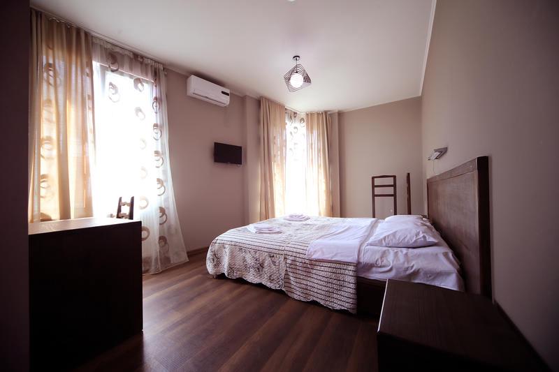 Globus Hotel photo 1