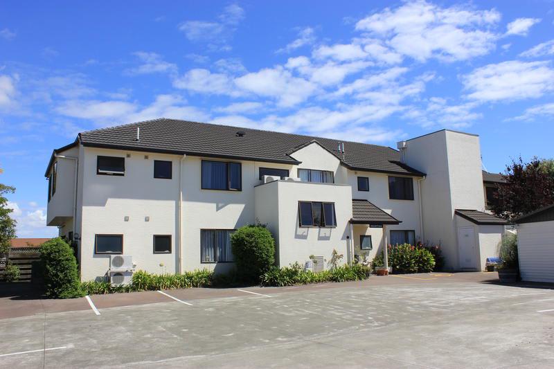Parkside Lodge photo 1