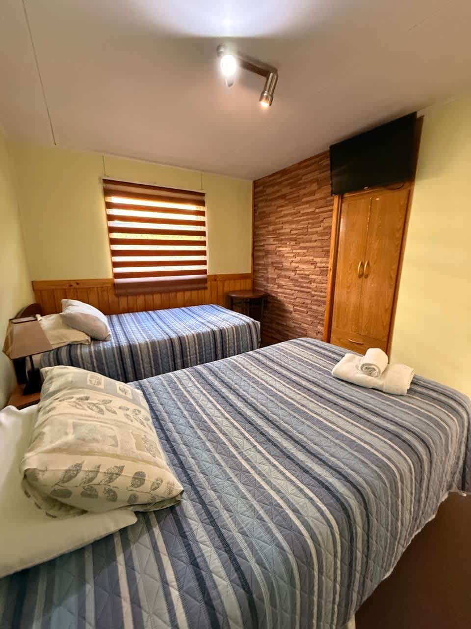 Hostal Dickson photo 4