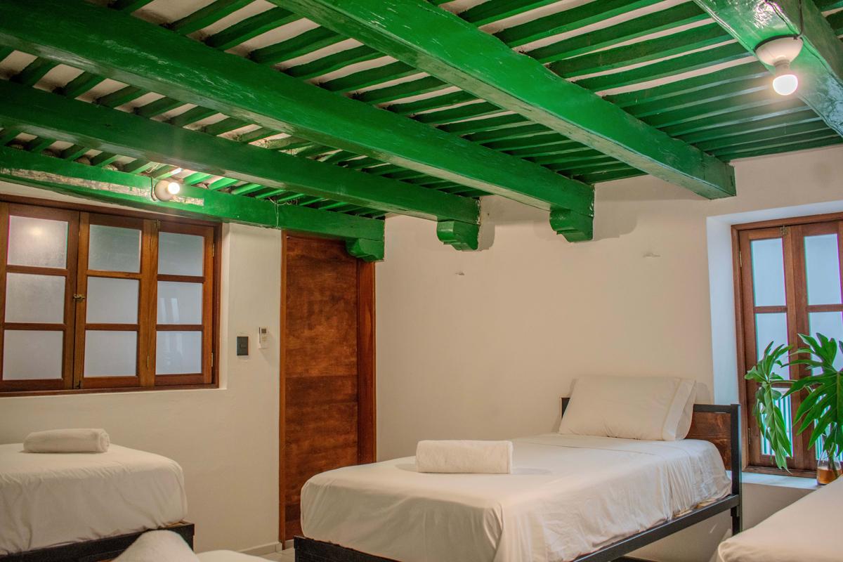 Hostal 66 photo 4