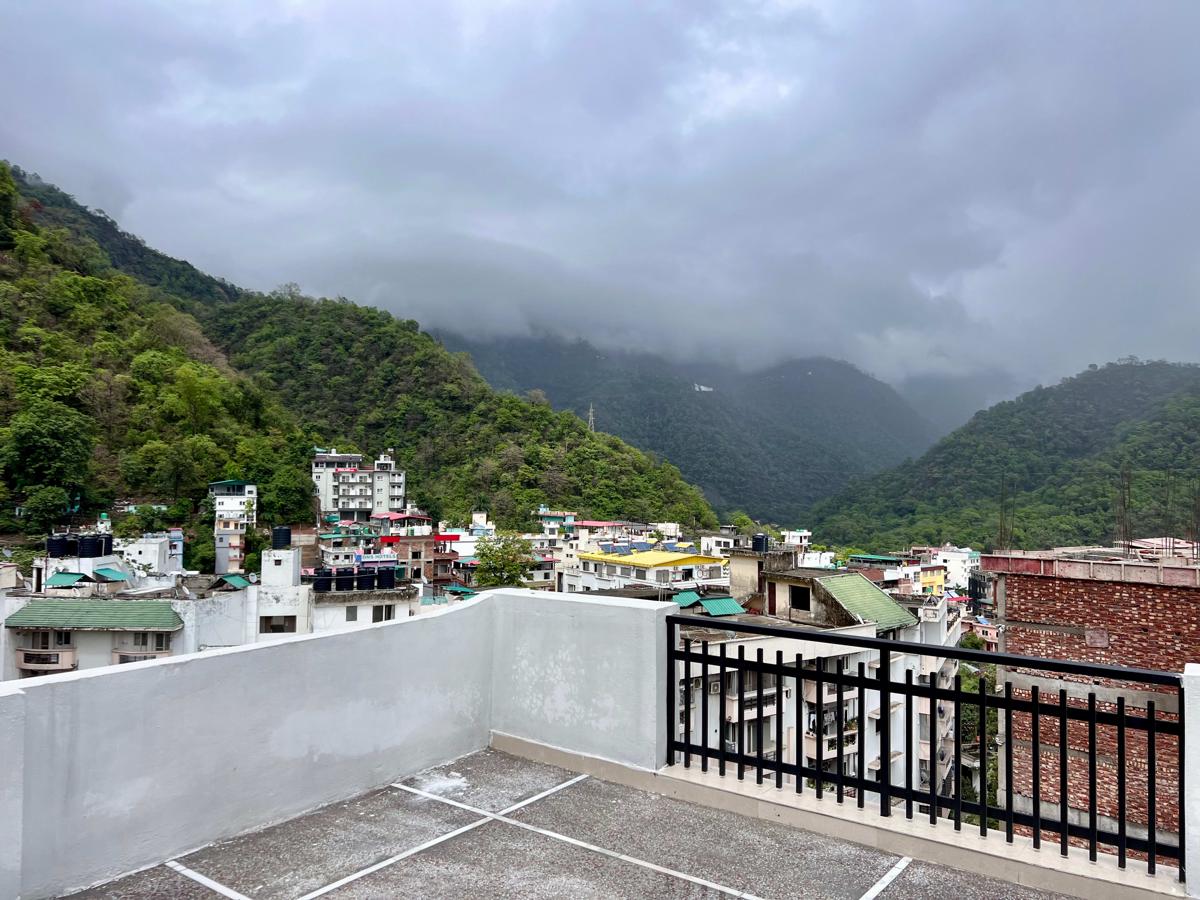 Prithvi Hotel photo 3