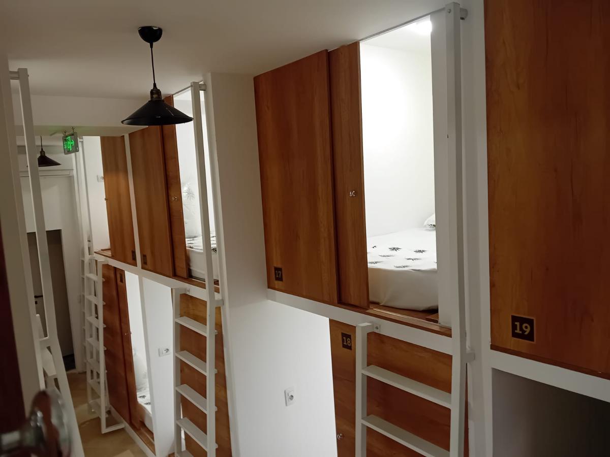 Hotel Kapsul Vlore photo 2
