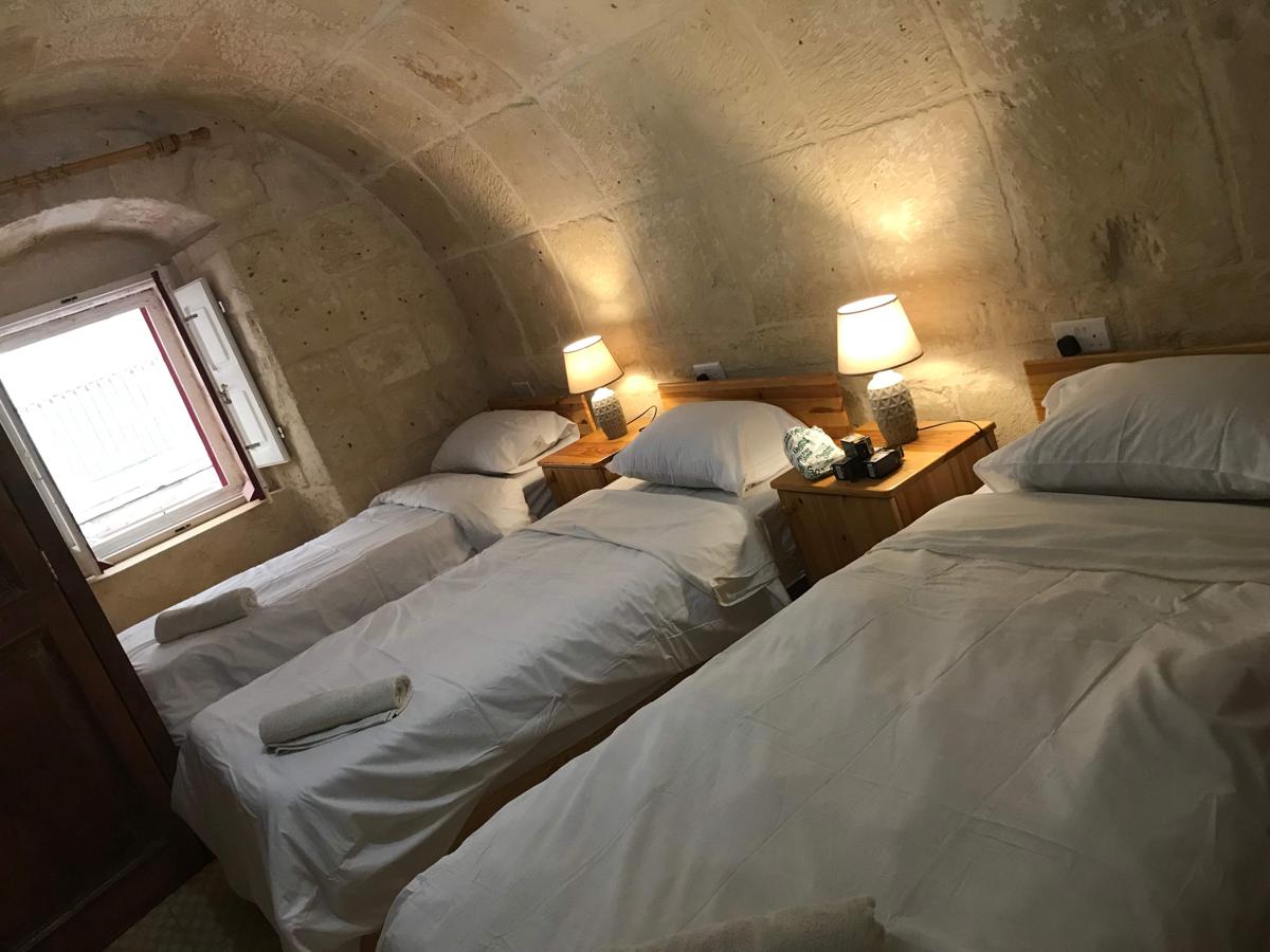 Bed in Valletta photo 1