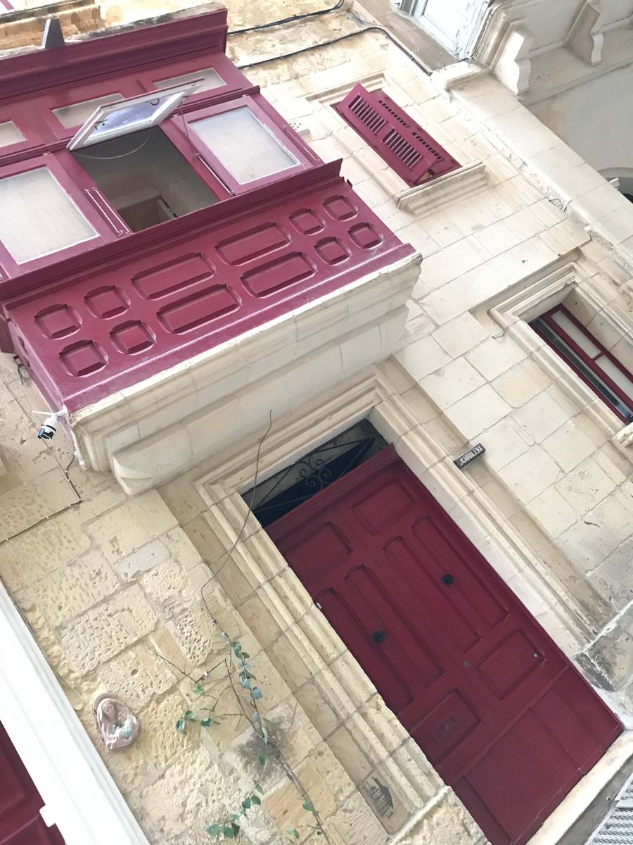 Bed in Valletta photo 2