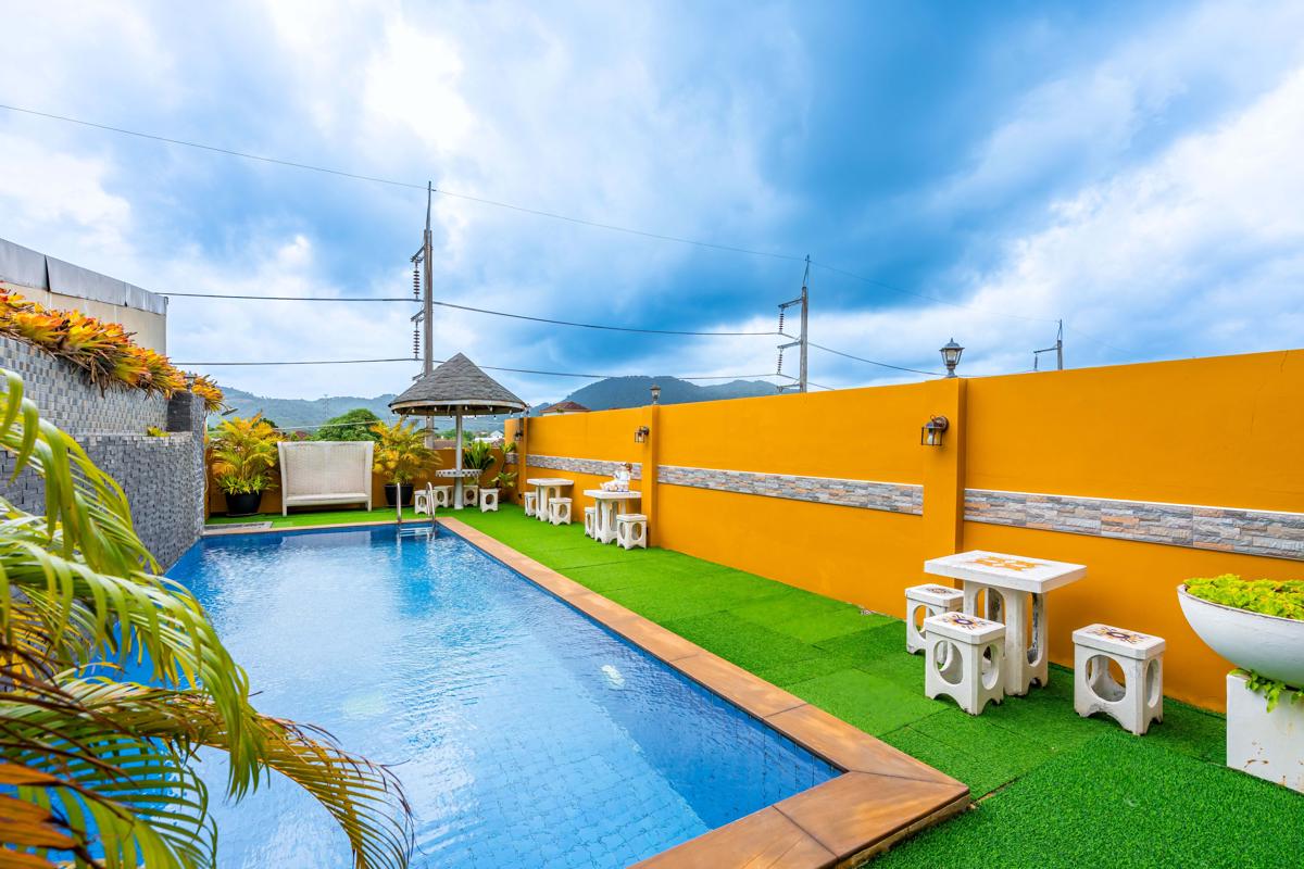 The Cheetar Hotel photo 3