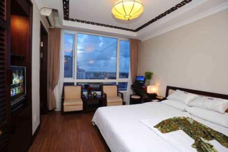 Orchid Hotel photo 2