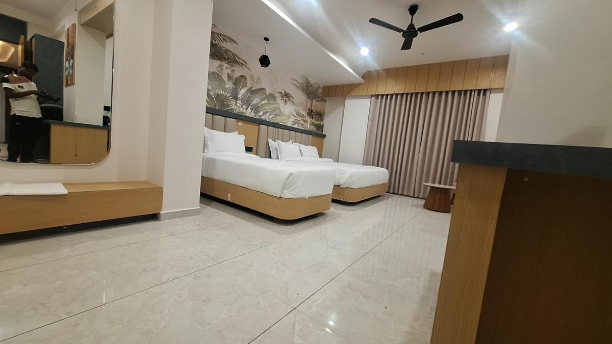 Hotel Shri Radhey photo 2