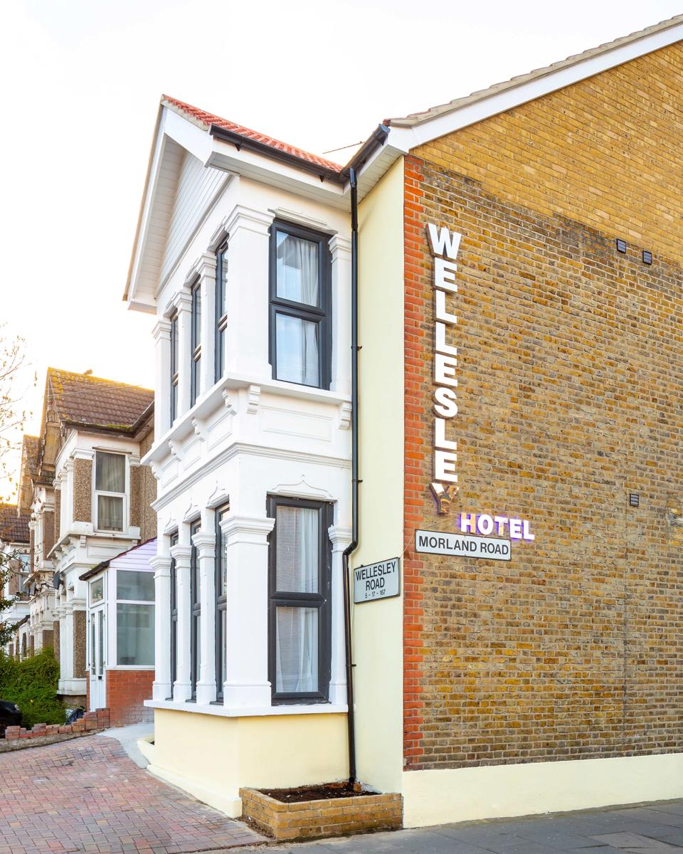 Wellesley Hotel photo 1
