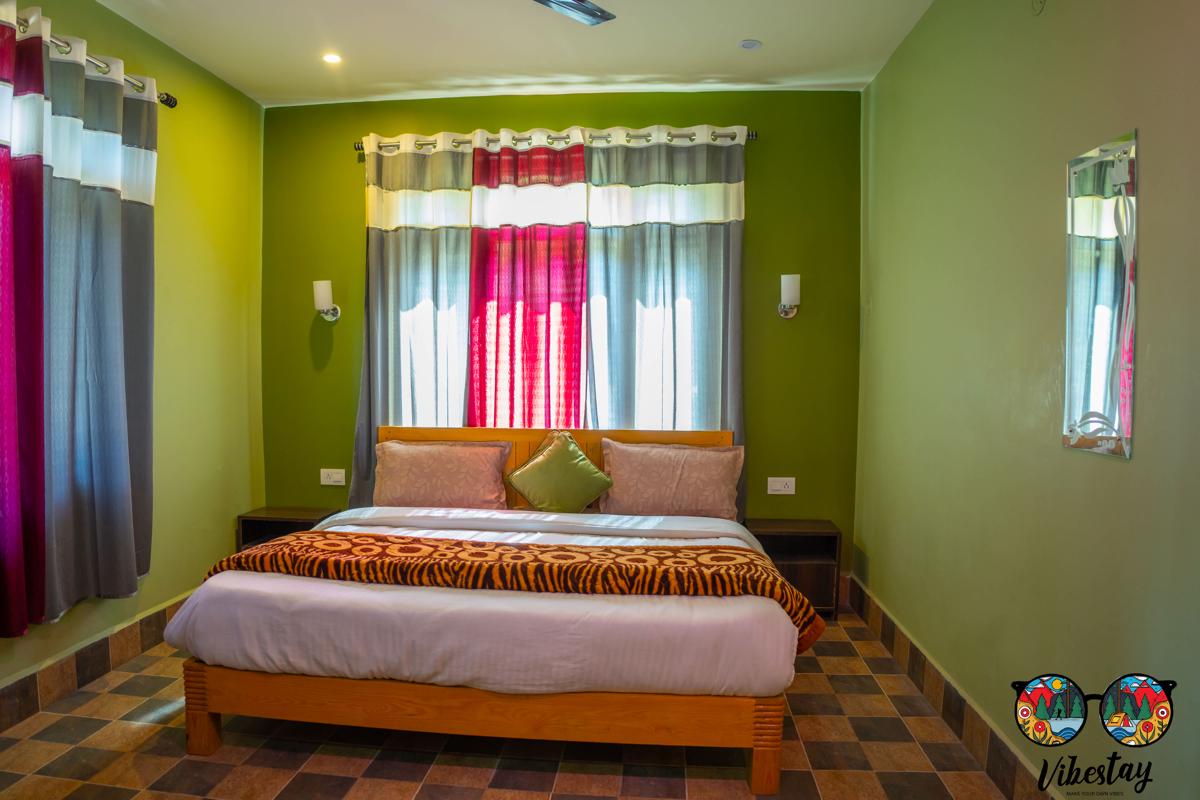 VibeStay - Hostel in Kasar Devi photo 1