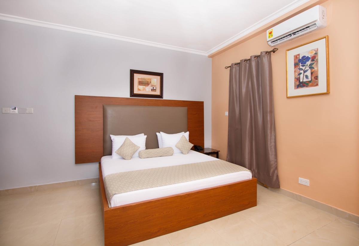 Prestige Suites Hotel photo 4