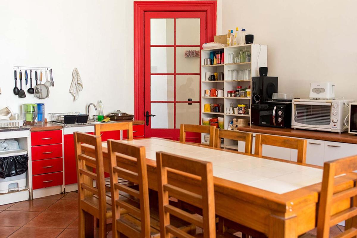 Hostal Irreal photo 3