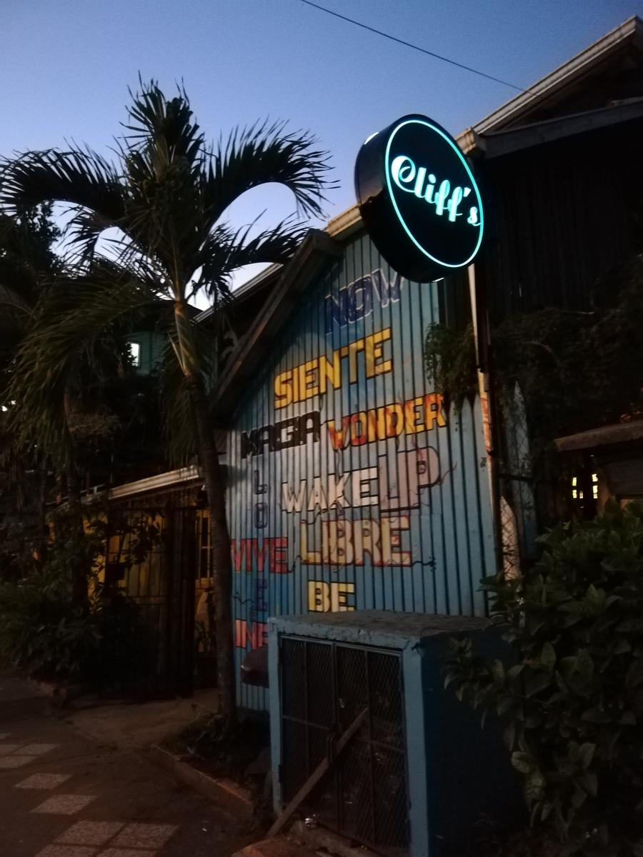 Cliff's Hostel photo 2