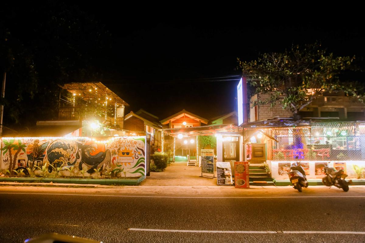 Hangover Hostels Mirissa photo 3