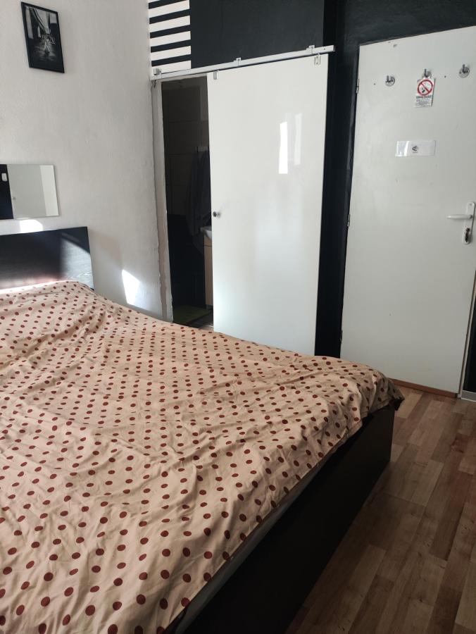 Nitra Glycerin Hostel photo 6