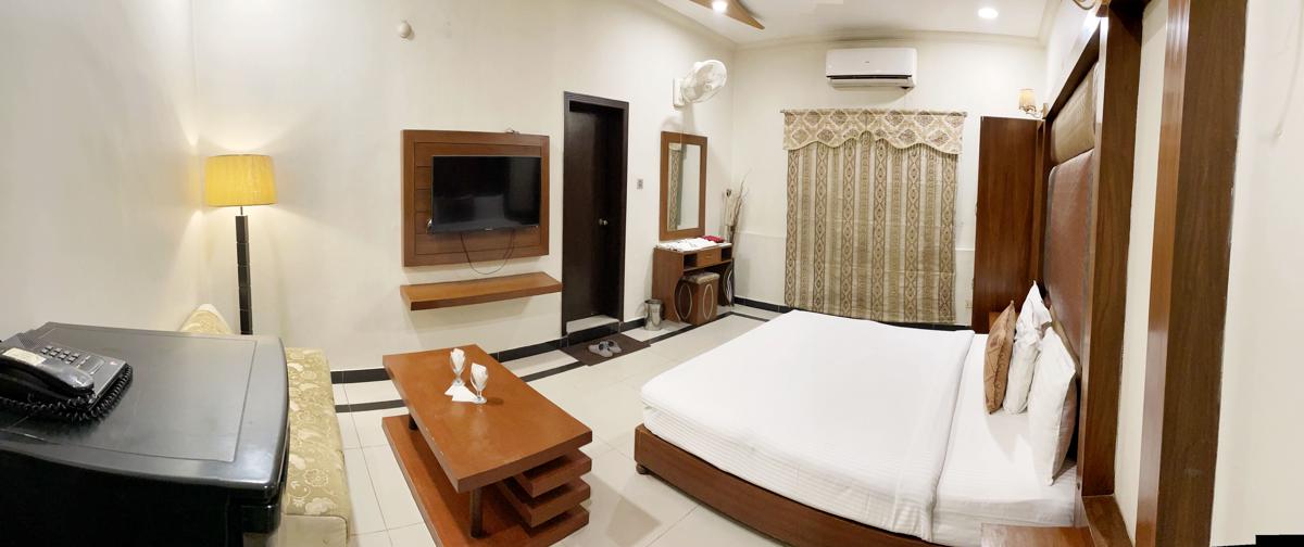 The Grand Hotel Multan photo 1