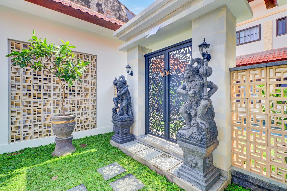 Collection O Samurai Hotel Sanur photo 2