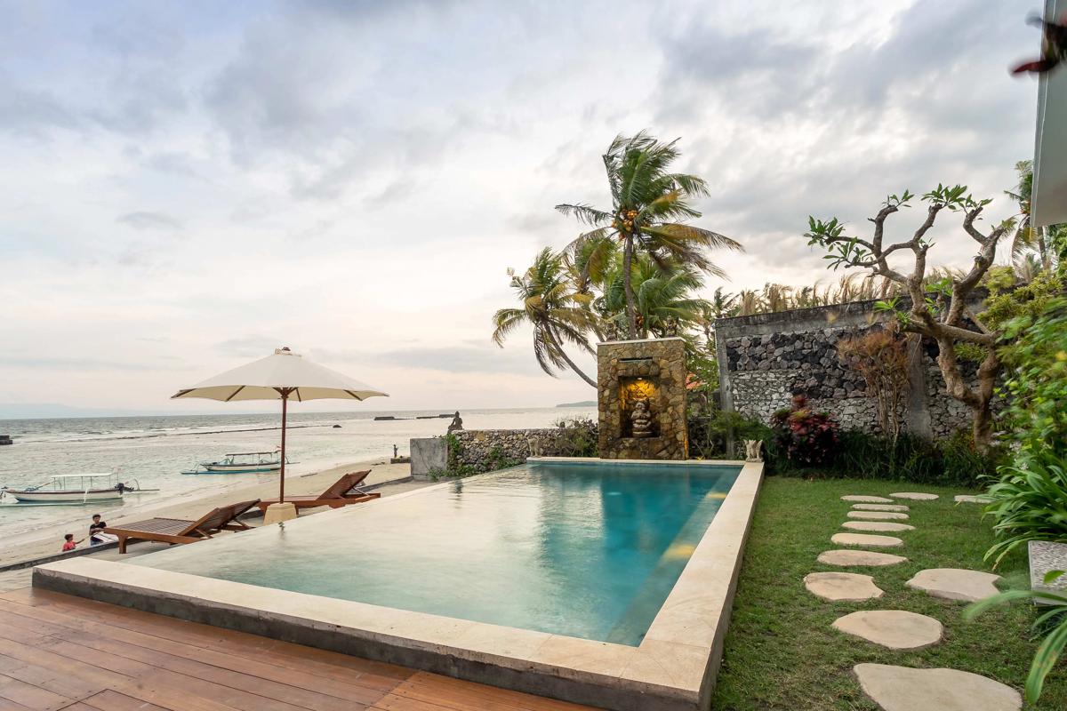 Utama Beach Villas Candidasa photo 2