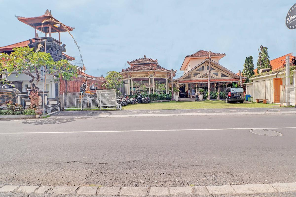 Townhouse Oak Signature Bali photo 2
